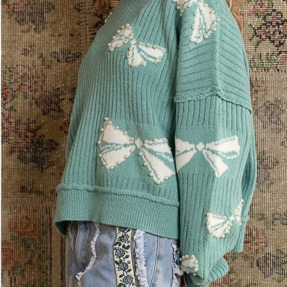 52. CLEARANCE LAST 1! POL Oversized Rib Green bowtie bead bow slouchy sweater - Picture 8 of 9